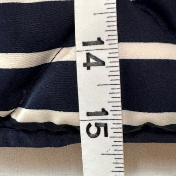 J. CREW Down Puffer Vest Size M Stripes Nautical Coastal Cabinlife Sporty Preppy - Picture 8 of 10